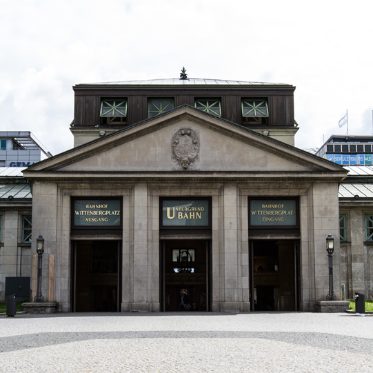 Berliner Nahverkehrsnetz: historischer Bahnhof Wittenbergplatz