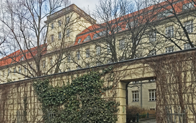 Wohnen auf Zeit Berlin-Wedding Mauer